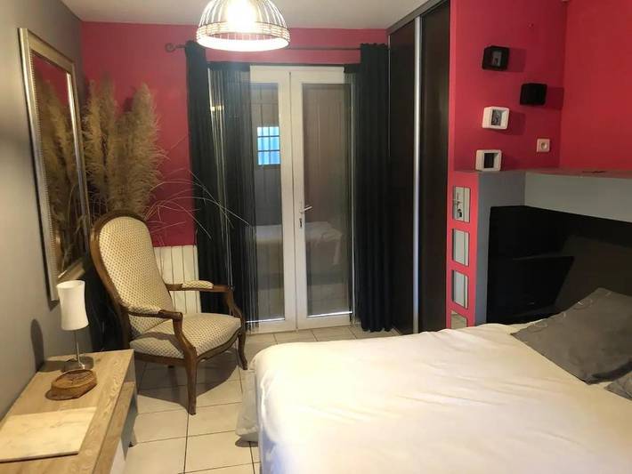 Gîte pour 2 personnes, avec terrasse à Entraigues-sur-la-Sorgue - 2