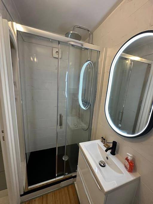 Gîte pour 2 personnes, avec jardin à Chennevières-sur-Marne - 3