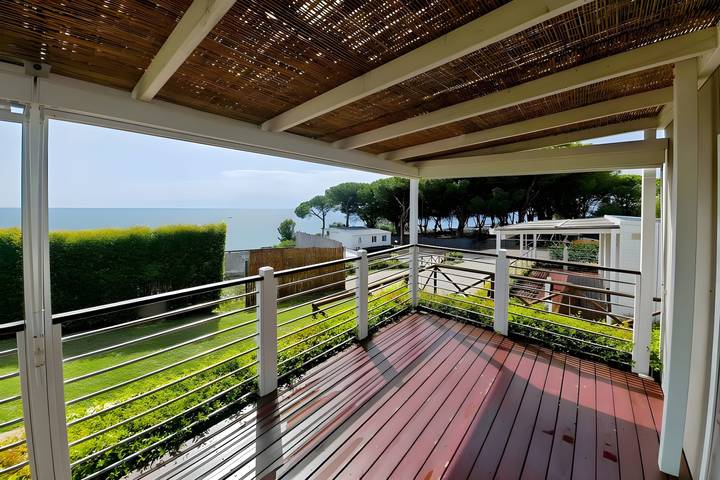 Bungalow per 4 persone, con vista oceano e terrazza, con animali domestici a Marina di Camerota