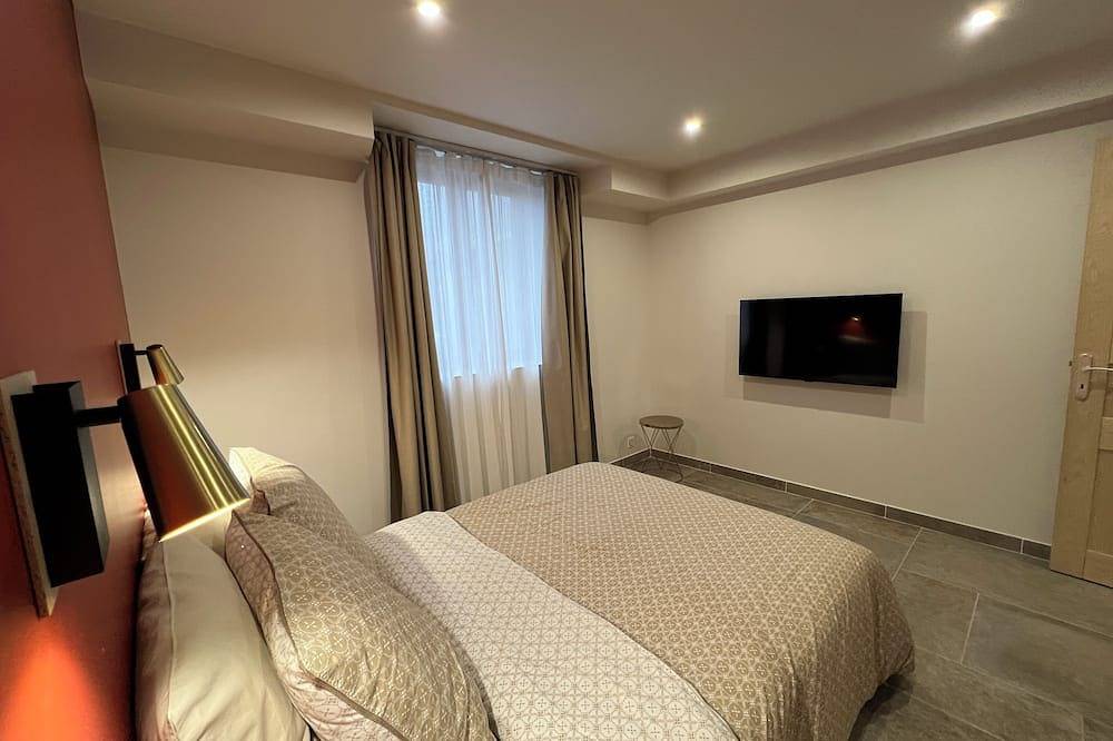 Ganze Wohnung, Renovated stable in the heart of the mountains in Le Glaizil, Nationalpark Écrins