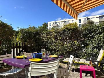 Appartement De Vacances pour 4 Personnes dans La Londe-les-Maures, Région de Toulon, Photo 3