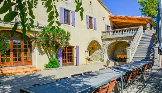 Location de vacances pour 17 personnes, avec vue ainsi que piscine et jardin à Lagorce - 3