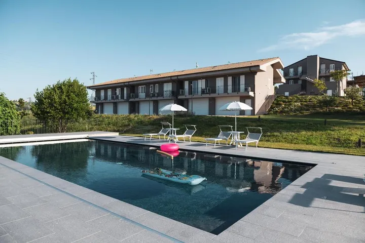 Casa vacanza per 3 persone, con piscina e panorama nonché giardino - 1