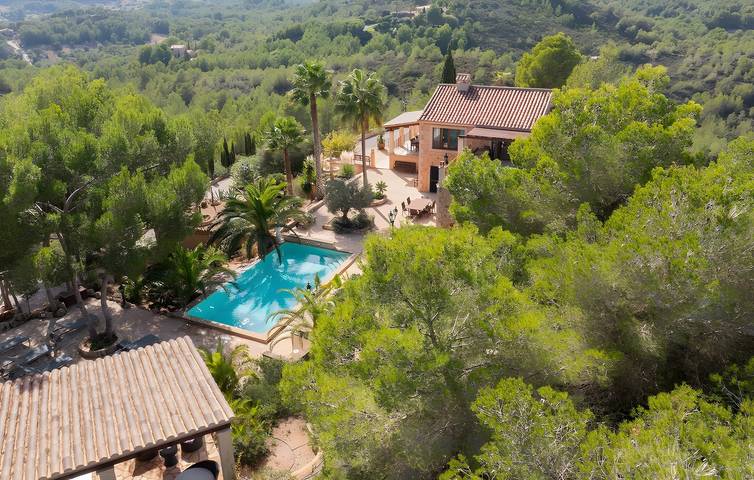 Casa de vacaciones para 10 personas, con Balcón y Jardín en Felanitx