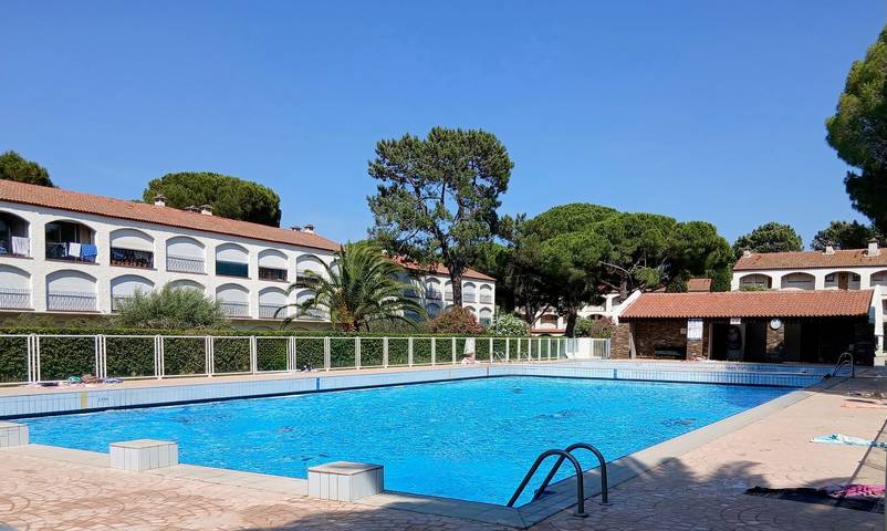 Holiday apartment for 4 people, with pool and balcony - 1
