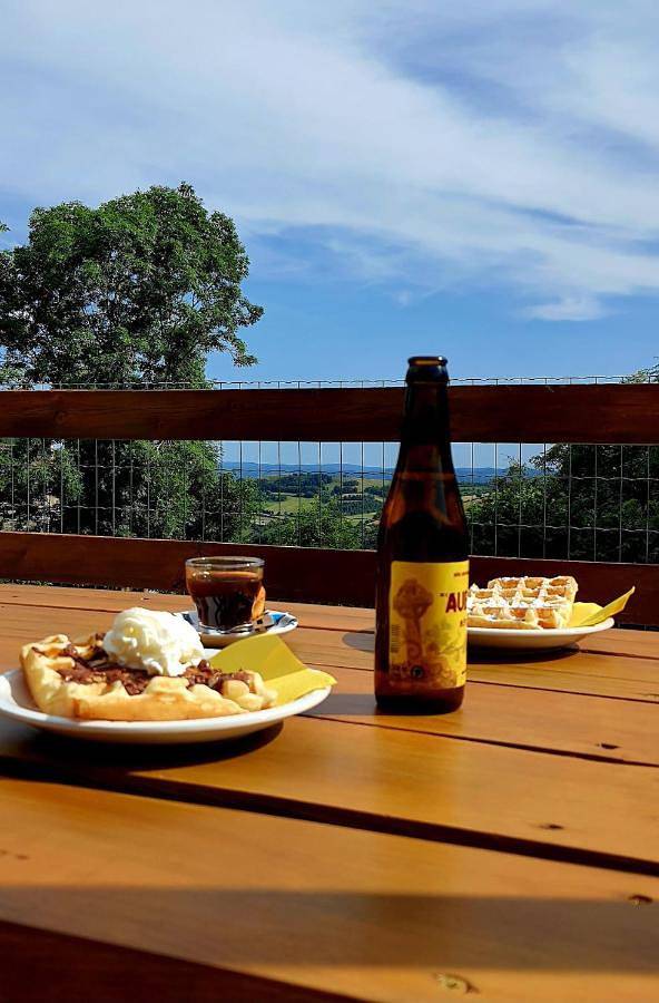 Chambre d’hôte pour 2 personnes, avec vue ainsi que jardin et piscine dans Lozère - 3