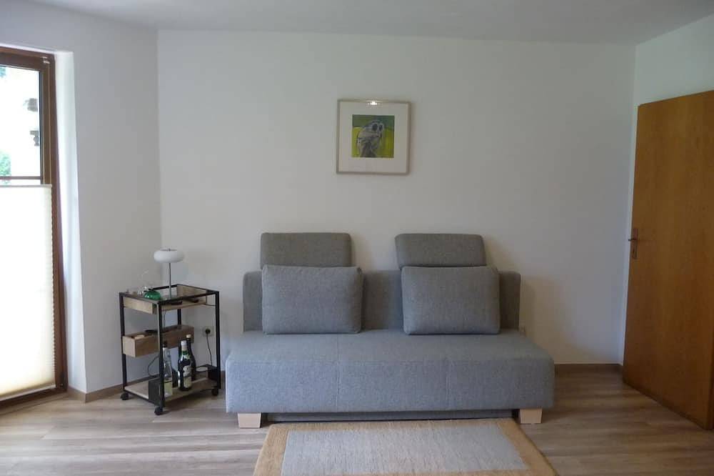 Ganze Wohnung, Ground floor apartment (non-smoking) with terrace in the green Bad Steben in Bad Steben, Landkreis Hof