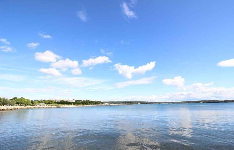 Ganze Ferienwohnung, Ferienwohnung direkt am Strand, mit Grill  in Novigrad, Umag und Umgebung