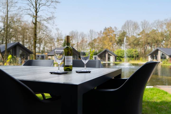 Vakantiepark Latour — Ecovilla Waterzicht Comfort | 6 personen in Oirschot, Nordbrabant