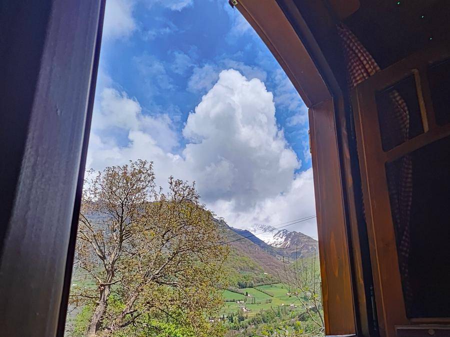 Camping Les Tilleuls - Tiny house 2 personnes - Roulotte Ancolie in Gèdre, Parc national des Pyrénées