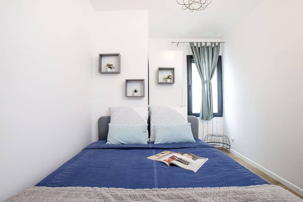180 m² – 2 Independent Apartments – Metro 7 in Villejuif, Val-de-Marne