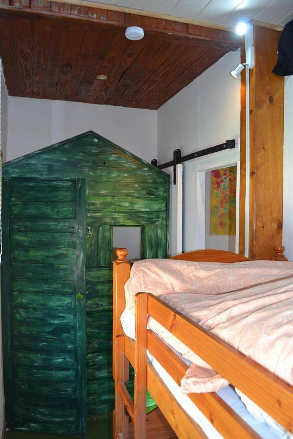 Location de vacances pour 13 personnes, avec piscine ainsi que vue et jardin à Saint-Sébastien-d'Aigrefeuille - 4