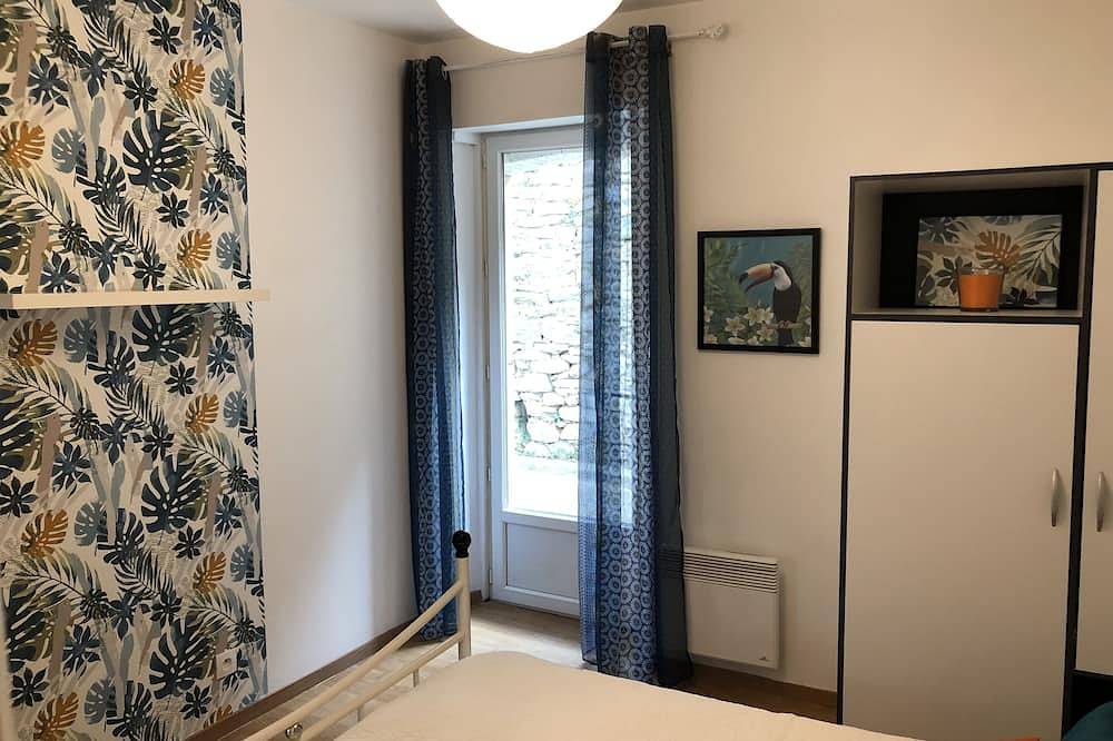 Entire apartment, Two-Room Apartment (42 m2) in the heart of a Carcassonnais village in Carcassonne, Carcassonne region