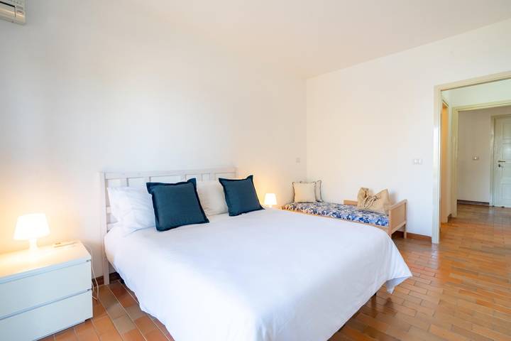 Villa pour 6 personnes, avec balcon/terrasse et terrasse ainsi que vue et piscine à Taormina - 2