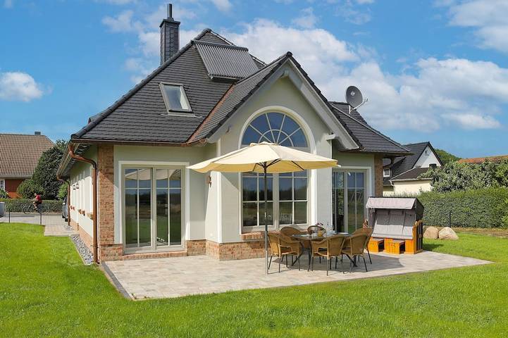 Ferienhaus für 8 Personen, mit Terrasse und Garten sowie Sauna, mit Haustier