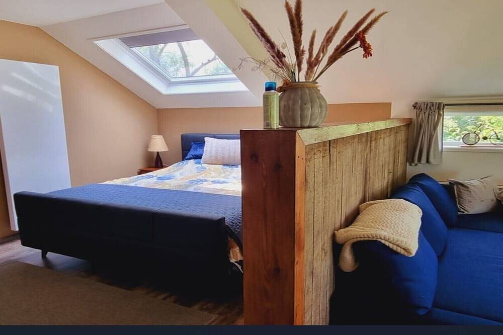 Enjoy the tranquility of the Frisian countryside at Sleeping at Bonanza in Friesland