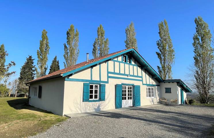 Gîte pour 7 personnes, avec terrasse et jardin à La Bastide-Clairence
