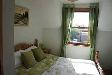 Cottage for 8 People in Southwater, West Sussex, Photo 1