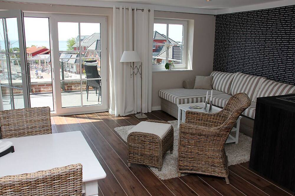 Ganze Wohnung, Apartment im Dg mit Dachterrasse und Hafenblick in Westfehmarn, Lemkenhafen