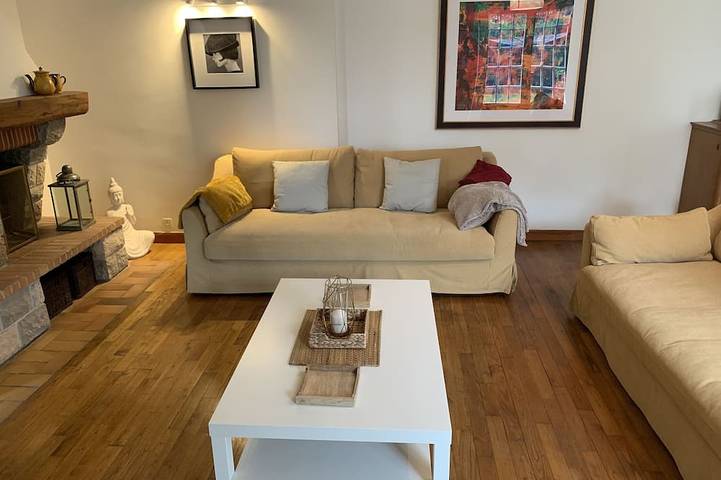 Gîte pour 7 personnes, avec terrasse ainsi que jardin et piscine dans Lunac - 3