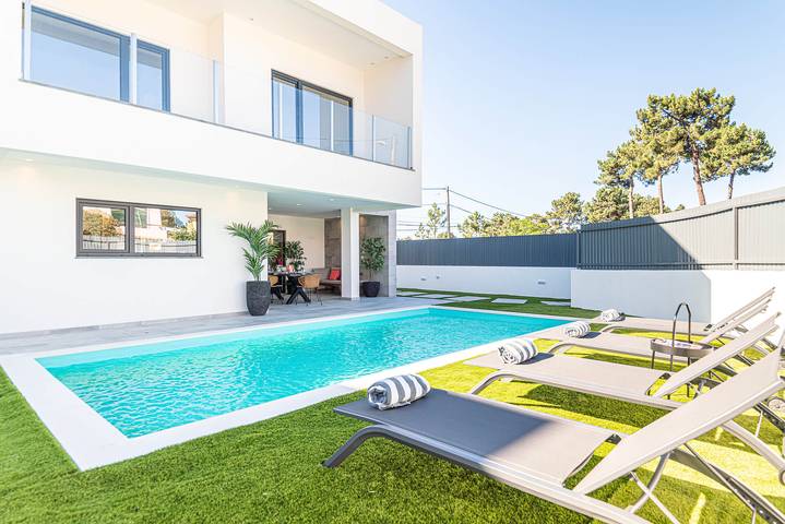 Casa de férias para 6 pessoas, com Terraço e Jardim em Aroeira