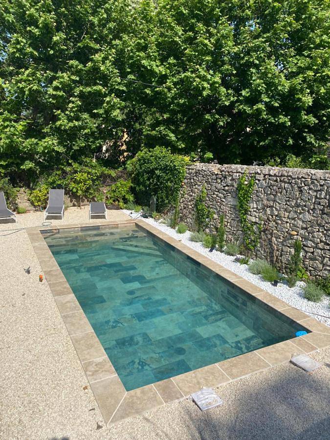 Location de vacances pour 6 personnes, avec jacuzzi ainsi que piscine et jardin à Bourg-Saint-Andéol - 3