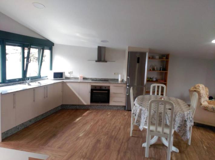 Casa rural para 4 personas, con vistas además de jardín y balcón en Marín - 4