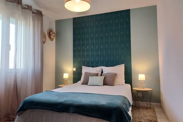 Location de vacances pour 6 personnes, avec piscine et jardin à Saint-Geniès-de-Malgoirès - 4