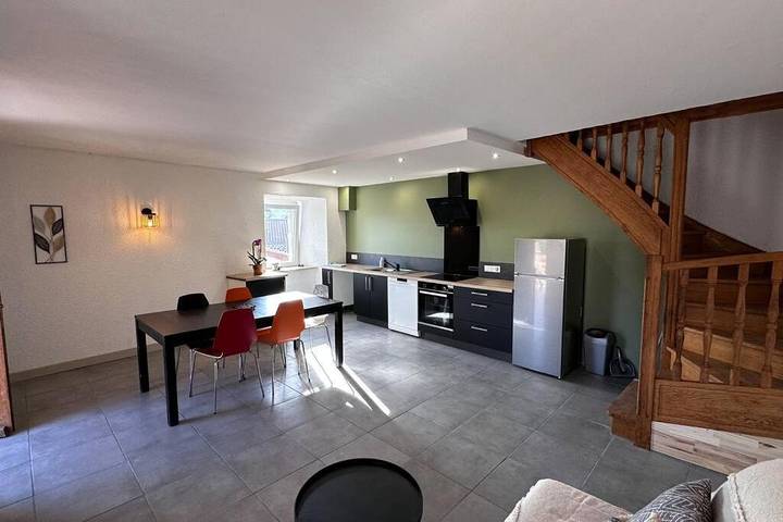 Location de vacances pour 6 personnes, avec jardin, animaux acceptés à Saint-Privat-d'Allier - 2