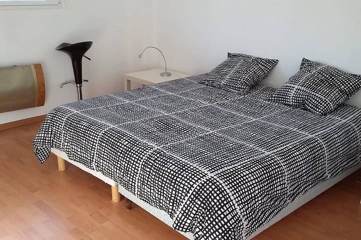 Location de vacances pour 7 personnes, avec terrasse et jardin, animaux acceptés à Fuveau - 2