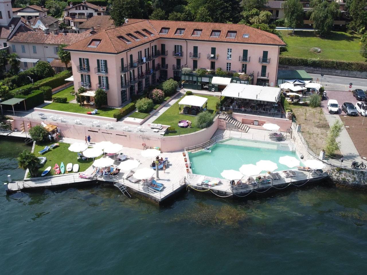 Appartamento intero, Appartamento a Meina con piscina comunale in Meina, Comune di Meina