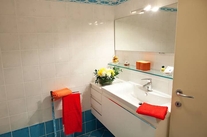 Ganze Wohnung, Residence Tremezzo apartment 9 - Pool and spa home by Italian Apartments in Tremezzo, Gemeinde Tremezzina