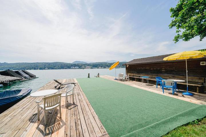 BnB für 4 Personen, mit Balkon in Velden am Worthersee