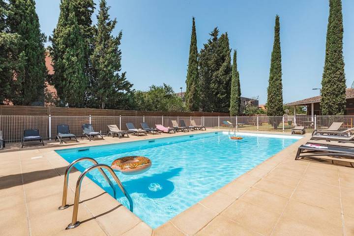 Appart’hôtel pour 6 personnes, avec piscine et jardin, animaux acceptés