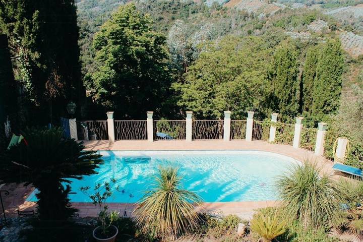 Maison de vacances pour 12 personnes, avec terrasse ainsi que piscine et jardin, animaux acceptés - 1