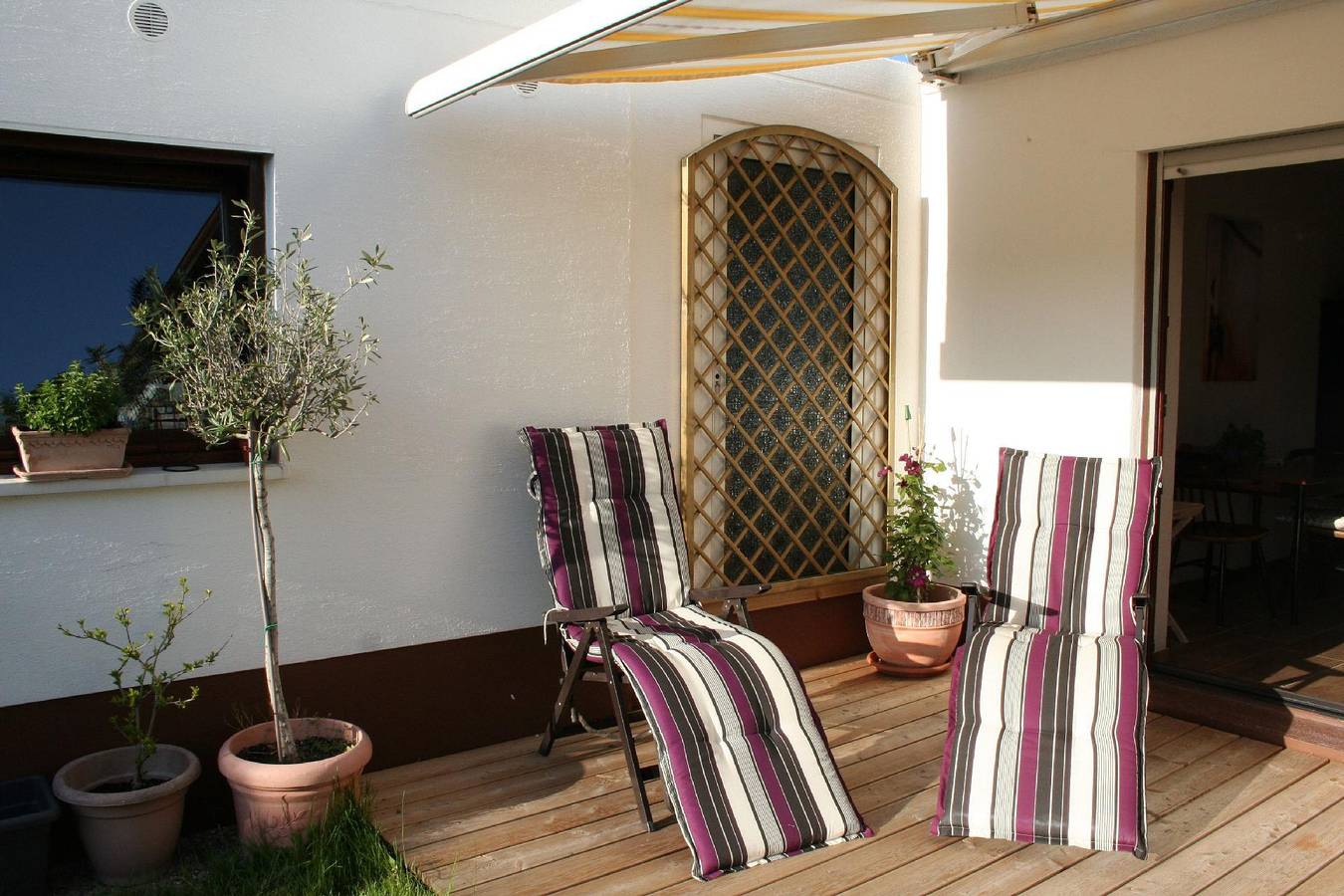 Ganze Ferienwohnung, Schöne Ferienwohnung in Oberotterbach mit Terrasse und Garten in Oberotterbach, Südliche Weinstraße
