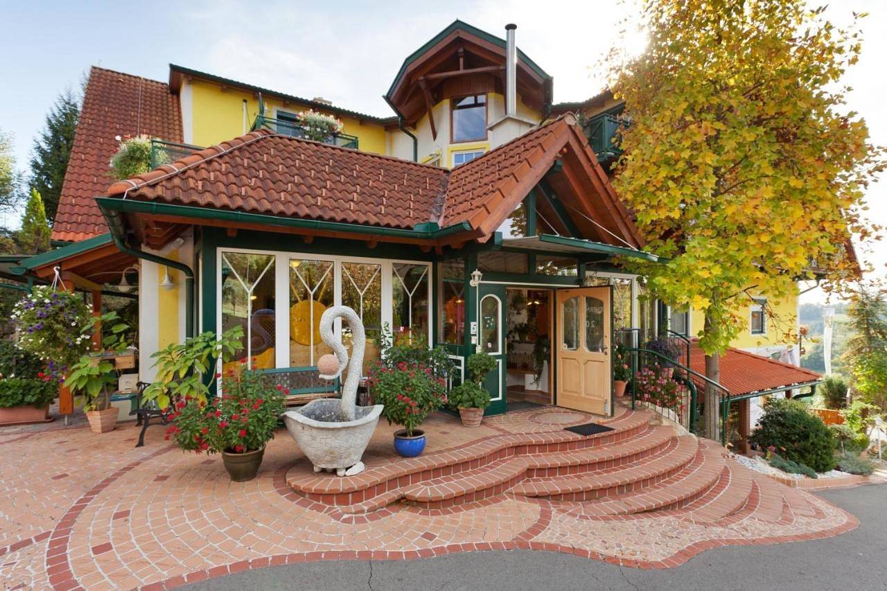 Thermenhof Puchasplus Loipersdorf in Jennersdorf, Bezirk Jennersdorf