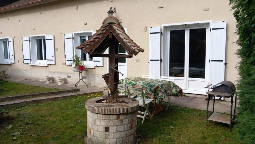 Location de vacances pour 11 personnes, avec jardin, animaux acceptés à Saint-Gatien-des-Bois