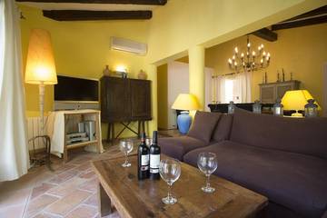Vacation Rental for 6 Guests in El Palmar, Costa Blanca, Picture 3