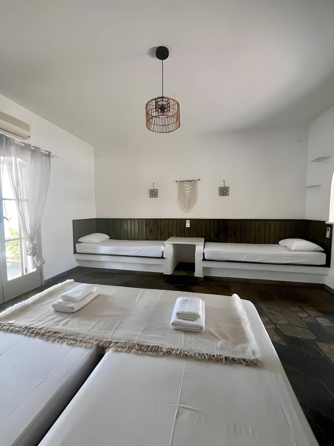 Appartement entier, Appartement 'Paros Casa Prive' avec vue mer, Wi-Fi et climatisation in Paros