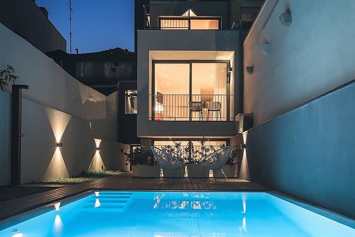 Holiday rental for 4 people, with pool and garden, child-friendly in Porto