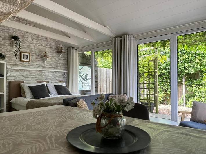 Ferienwohnung für 2 Personen, mit Terrasse und Garten sowie Ausblick