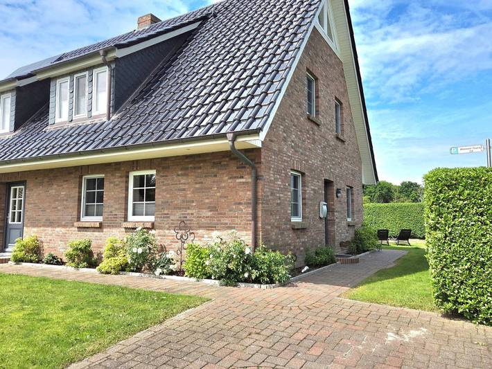 Ferienhaus für 5 Personen, mit Terrasse und Garten in Borgsum