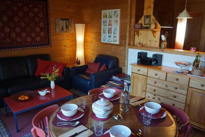 Gîte pour 2 personnes, avec jardin à Florenville