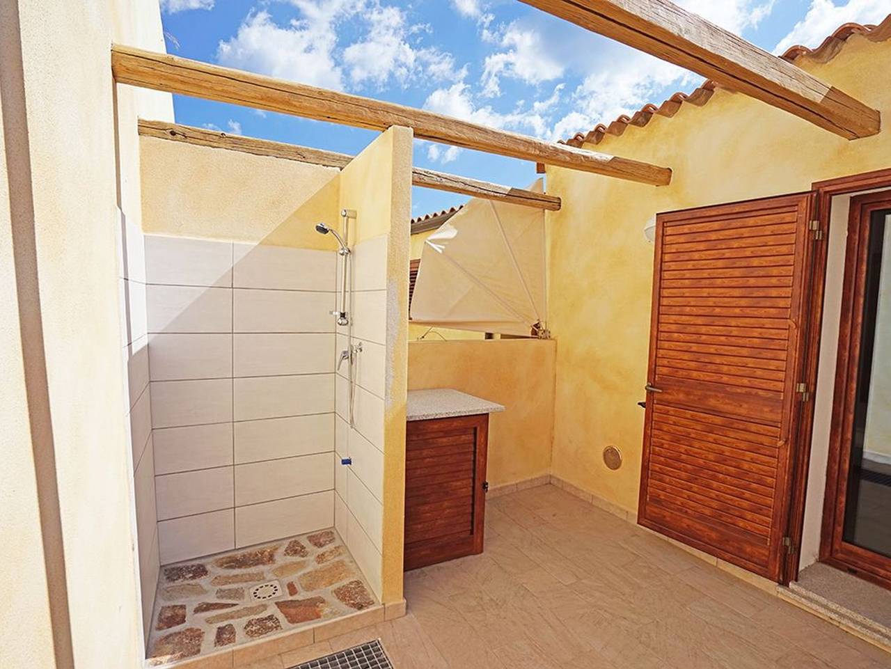 Ganze Ferienwohnung, Bungalow in Traumpanoramalage - Nr. 184 in Baia Sant'Anna, Budoni