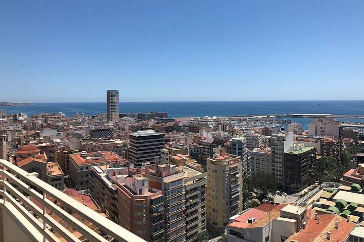 Loft voor 4 personen in Alicante