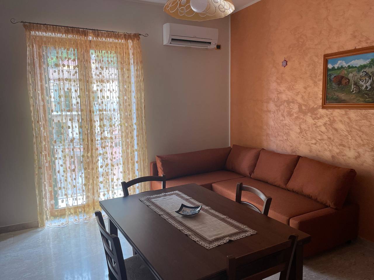 Entire apartment, Apartment 'Ce Tour - La Casa del Limone di Nonni' with Mountain View, Wi-Fi and Air Conditioning in Cetara, Amalfi Coast
