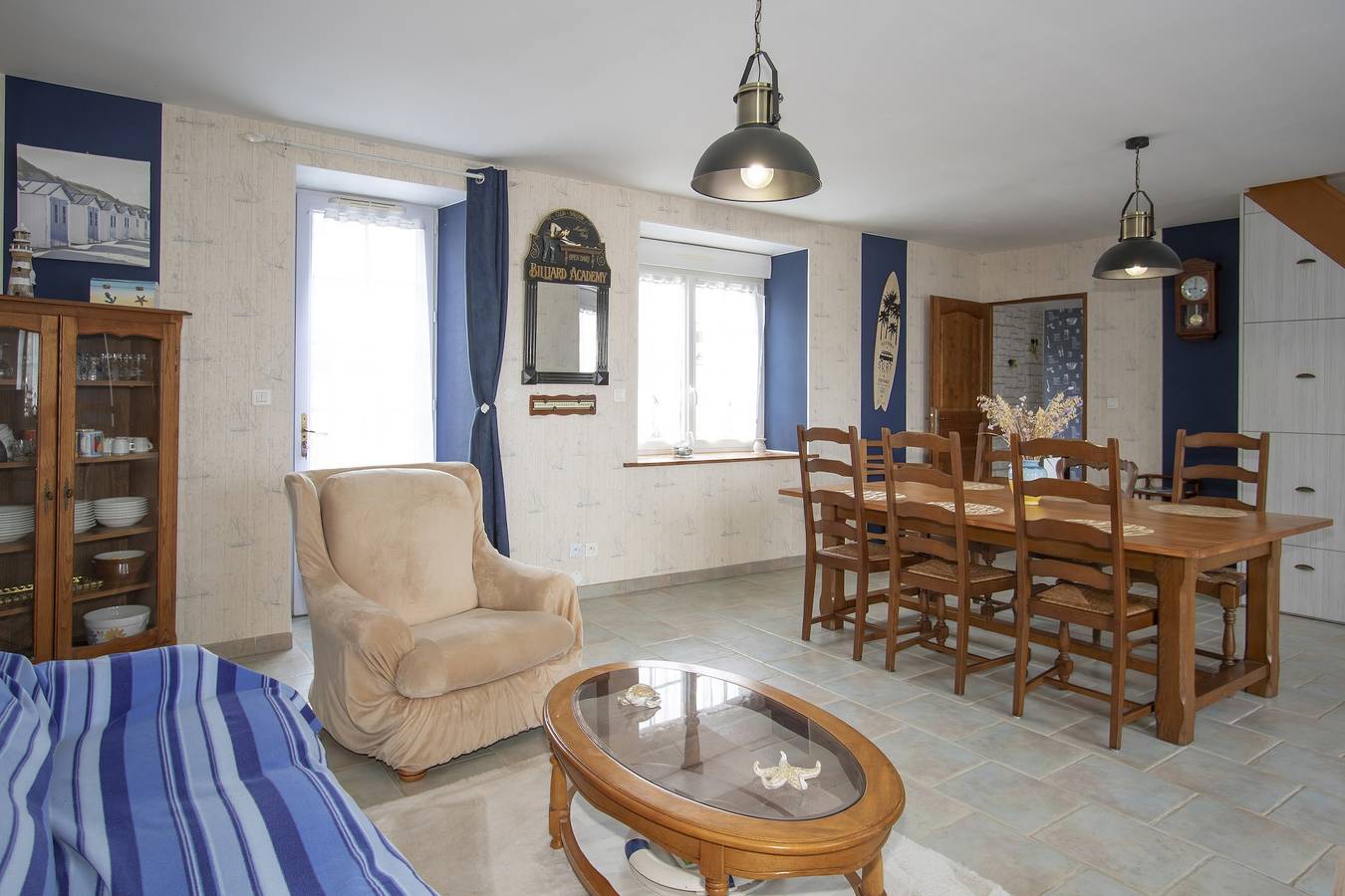 Holiday Home 'Maison En Bord De Mer' with Shared Terrace, Private Garden and Wi-Fi in Réville, Cherbourg region