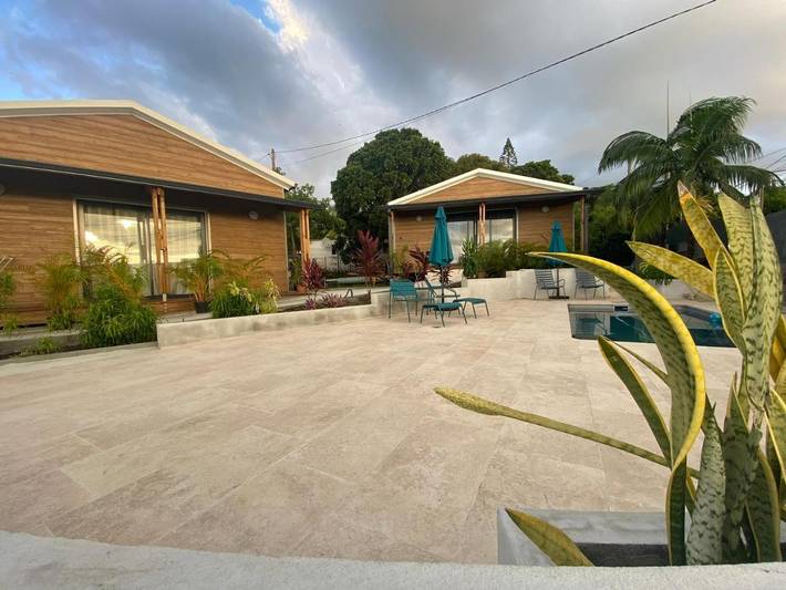 Chalet pour 4 personnes, avec vue ainsi que piscine et jardin