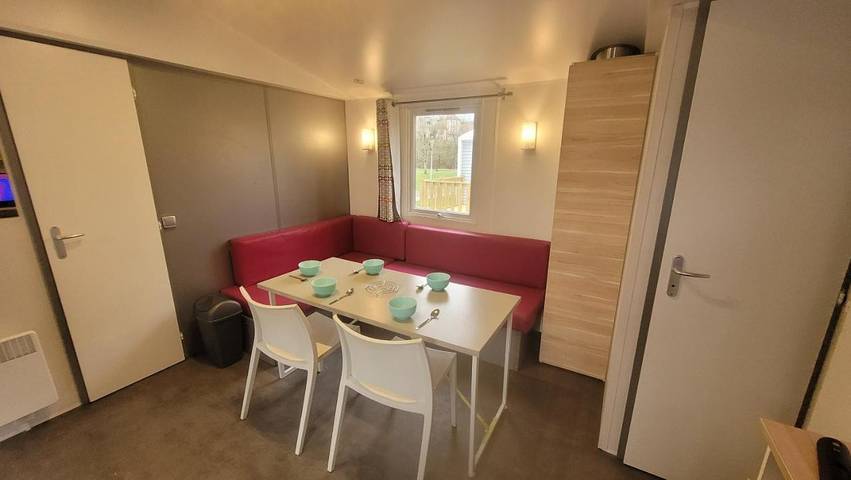 Location de vacances pour 2 personnes, avec jardin ainsi que piscine et vue, animaux acceptés à Bagnac-sur-Célé - 2